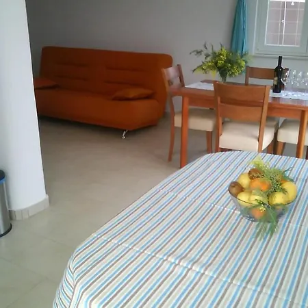 Lägenhet In With Terrace, Air Conditioning,wifi 3632-3 *